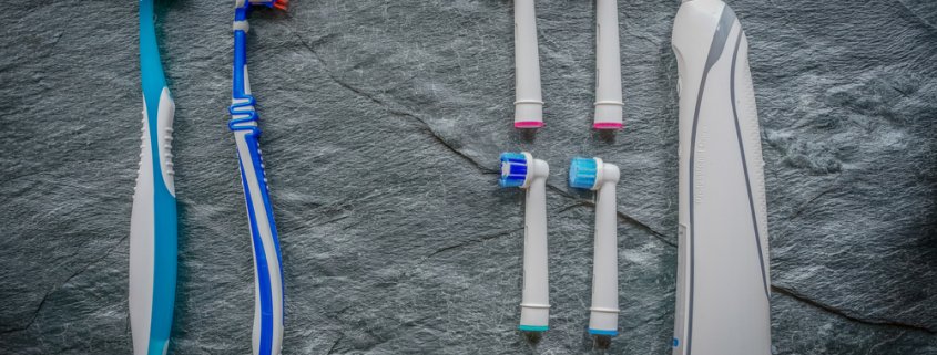 Manual or Electronic Toothbrush? | Shinagawa Dental Blog