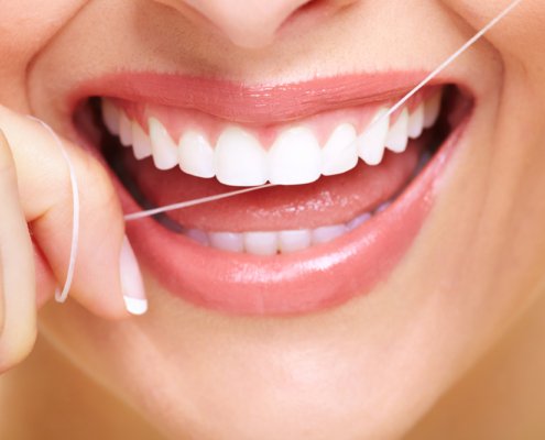 Flossing The Right Way | Shinagawa Dental Blog