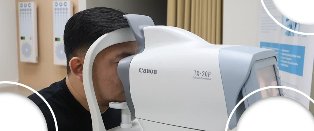 Surgeon performing advanced LASIK eye surgery with precision laser technology at Shinagawa Lasik & Aesthetics in the Philippines
